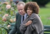 th_86404_Frankie_and_Alice_on_November_27th_2008_08_122_1058lo.jpg