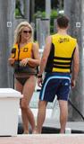 th_57661_celebrity_paradise.com_TheElder_JulianneHough2011_06_26_spendafunpackeddayinMiami2_122_1140lo.jpg