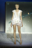 th_67352_Hussein_Chalayan_Paris_Fashion_Show_155_123_407lo.jpg