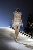th_65188_Hussein_Chalayan_Paris_Fashion_Show_109_123_484lo.jpg