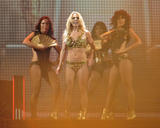 th_37692_celebrity_paradise.com_Britney_Spears_Philli_075_122_669lo.jpg