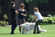 http://img168.imagevenue.com/loc996/th_85641_Miley_Cyrus_and_Ashley_Greene_on_a_break_from_shooting_LOL3_122_996lo.jpg